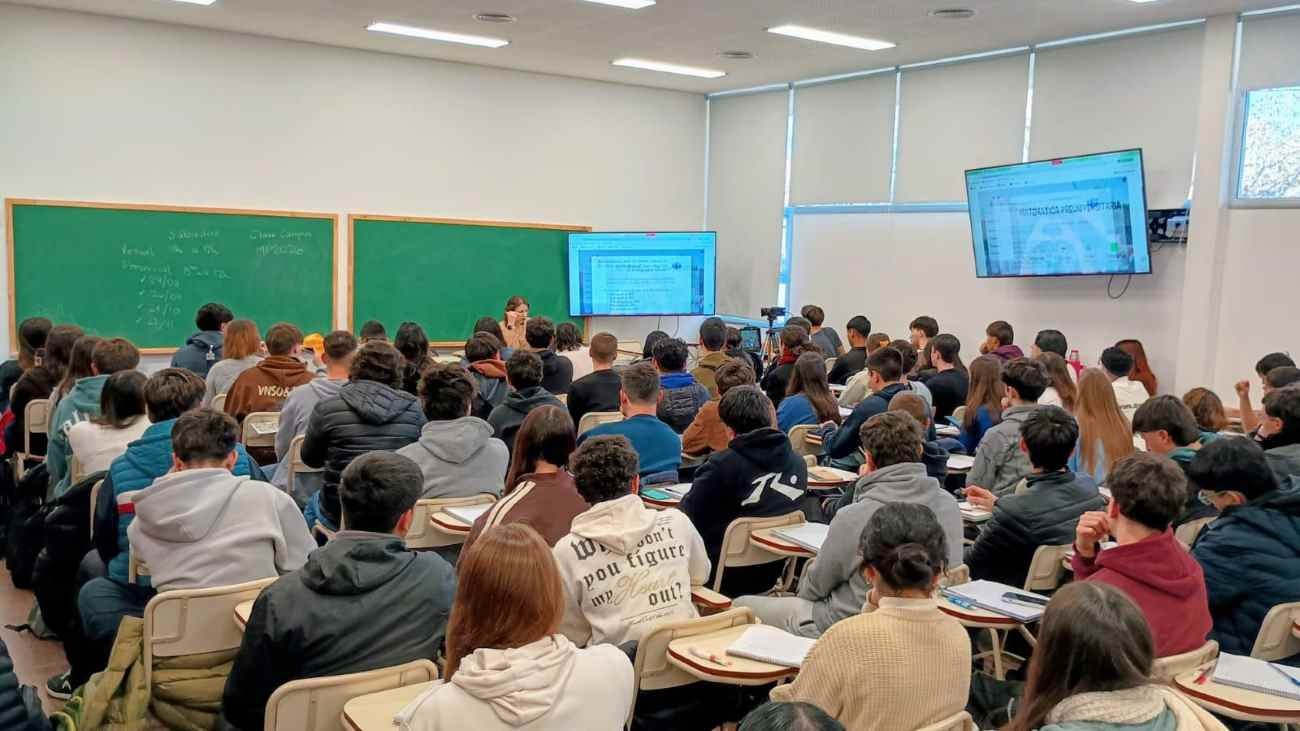 300 estudiantes en el Curso de Matemática Preuniversitaria de la Facultad de Ingeniería de la UNLPam