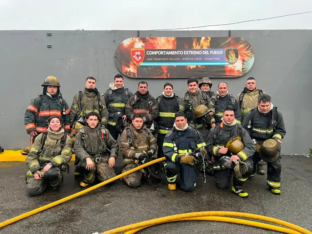Bomberos de Quemú Quemú se capacitaron en rescate e incendios en Buenos Aires