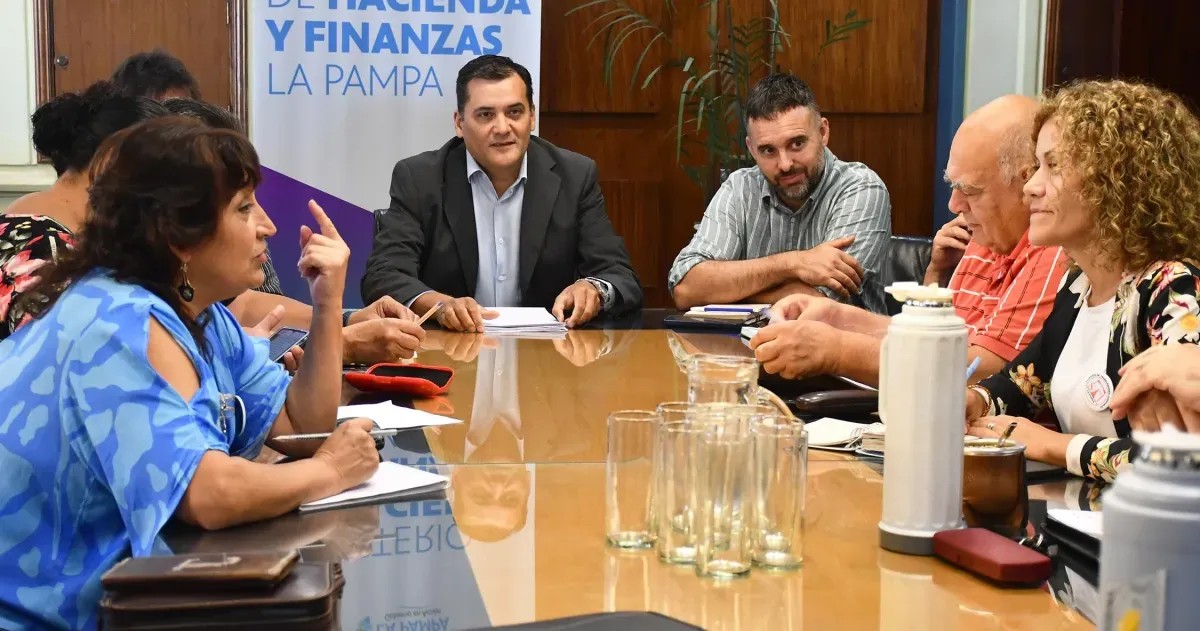Paritaria provincial: Gobierno y gremios vuelven a negociar este miércoles.